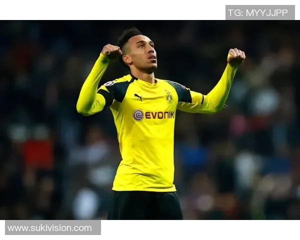 足球五大球星排名揭晓历史传奇与当代巨星的精彩对决